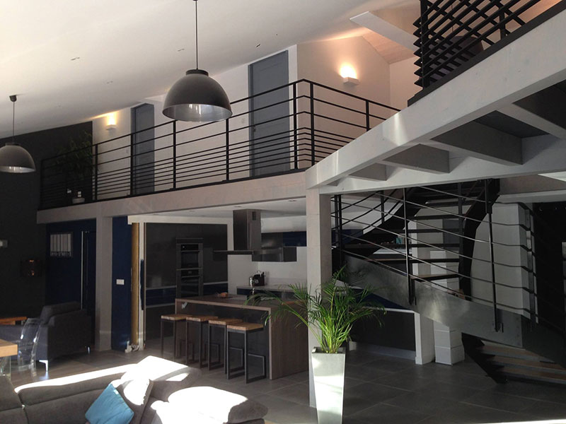 Escalier et garde-corps menuiserie métallique